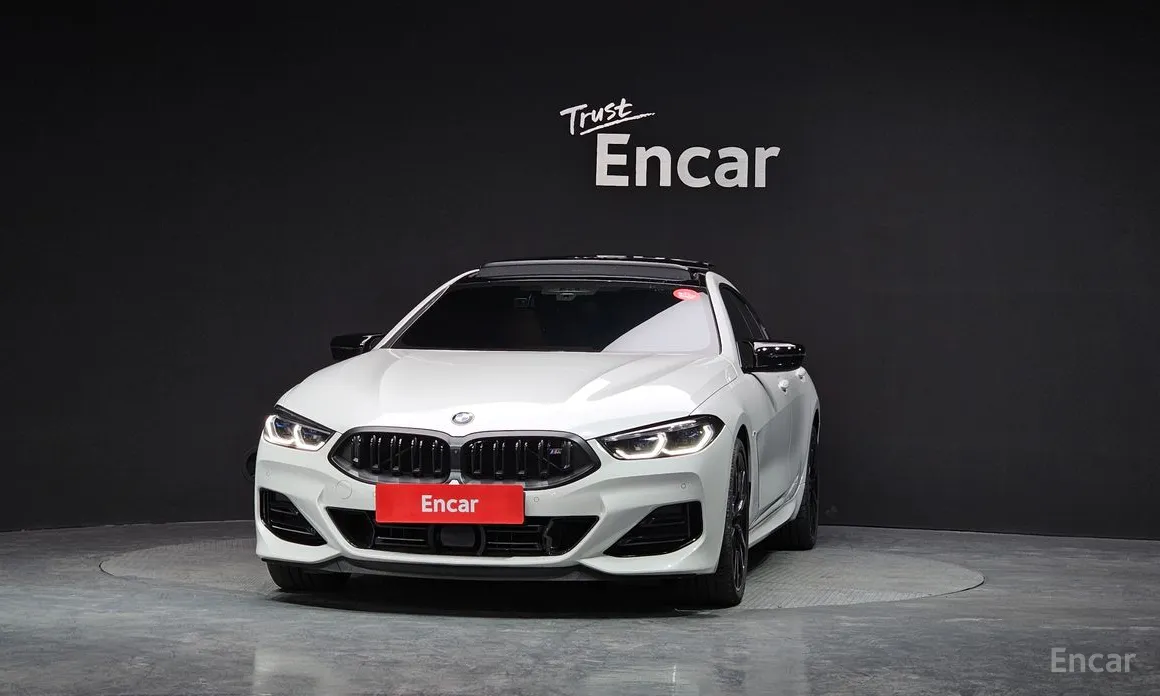 Фото 3 - BMW 8 Series