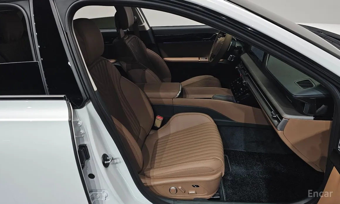 Фото 10 - Hyundai Grandeur