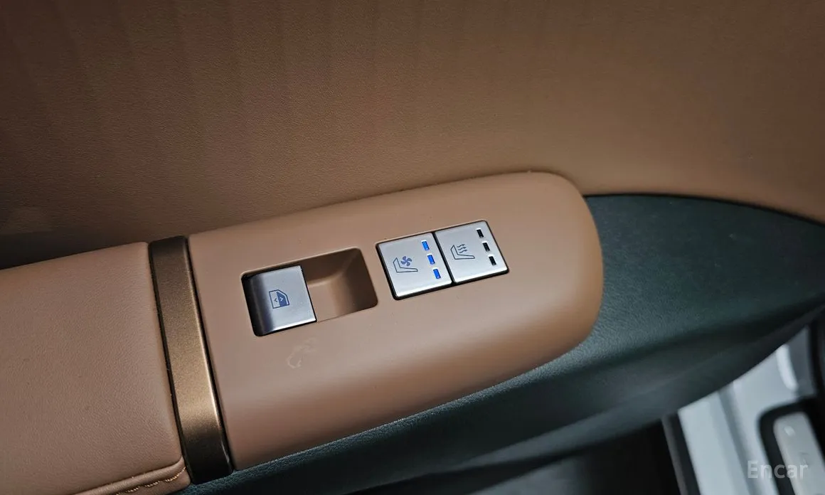 Фото 19 - Hyundai Grandeur