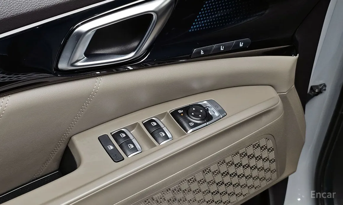 Фото 18 - Kia Carnival