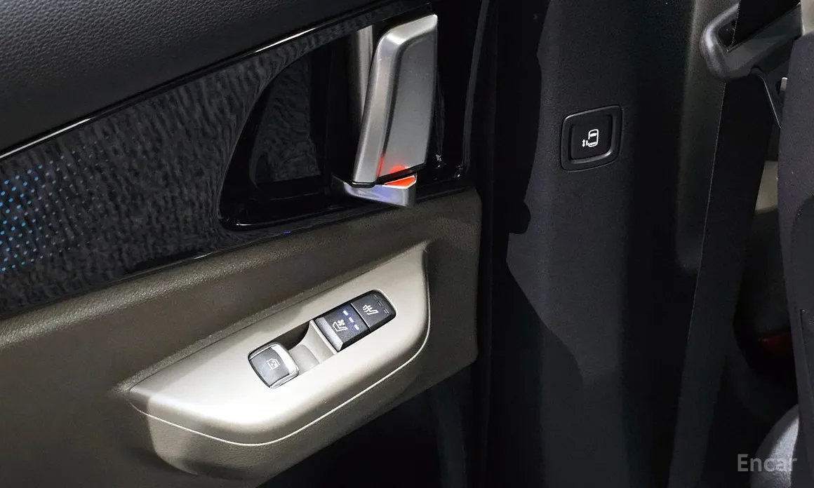 Фото 19 - Kia Carnival