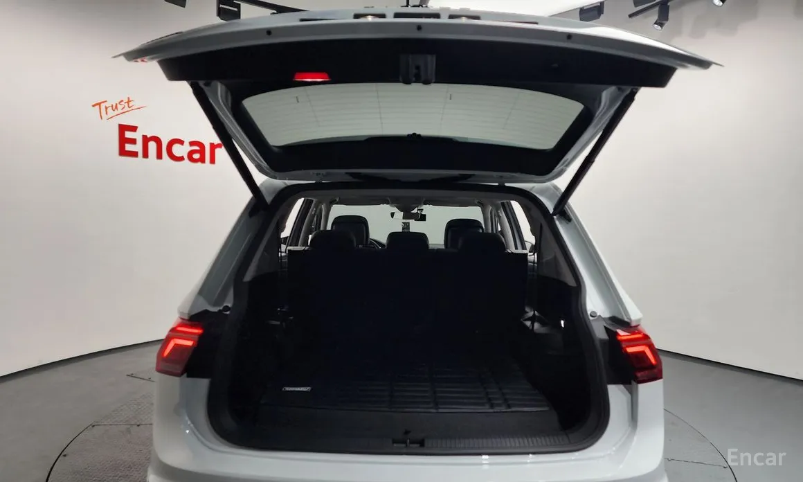 Фото 20 - Volkswagen Tiguan