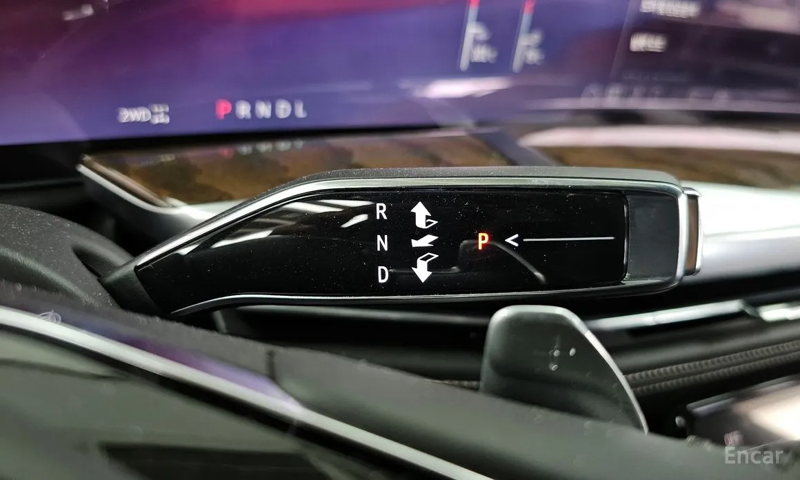 Фото 9 - Cadillac Escalade