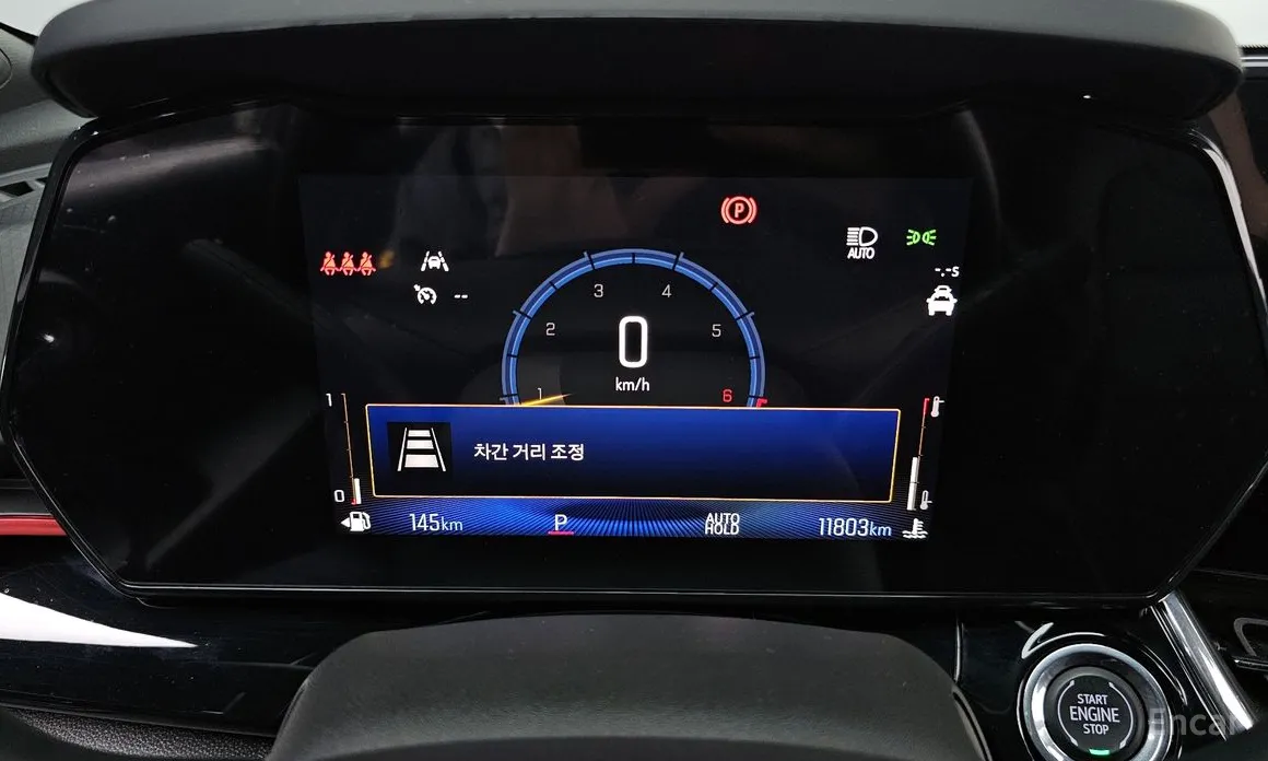 Photo 8 - Chevrolet Trax