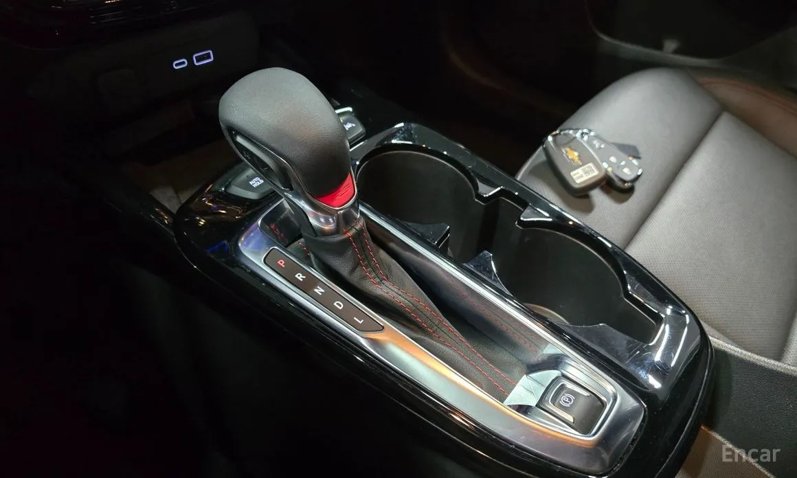 Photo 9 - Chevrolet Trax