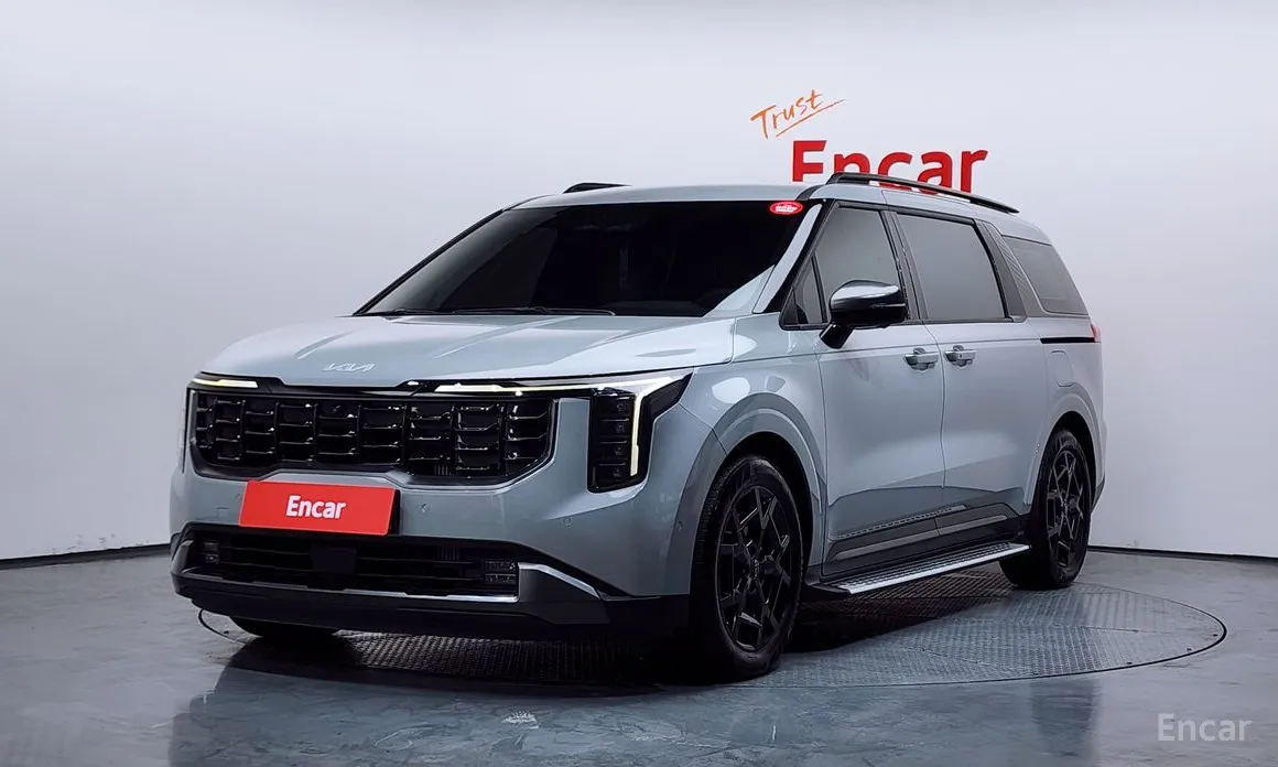 Фото 1 - Kia Carnival