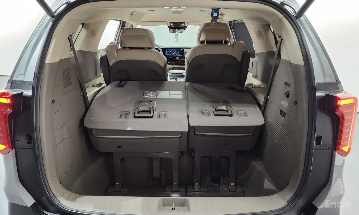 Фото 20 - Kia Carnival