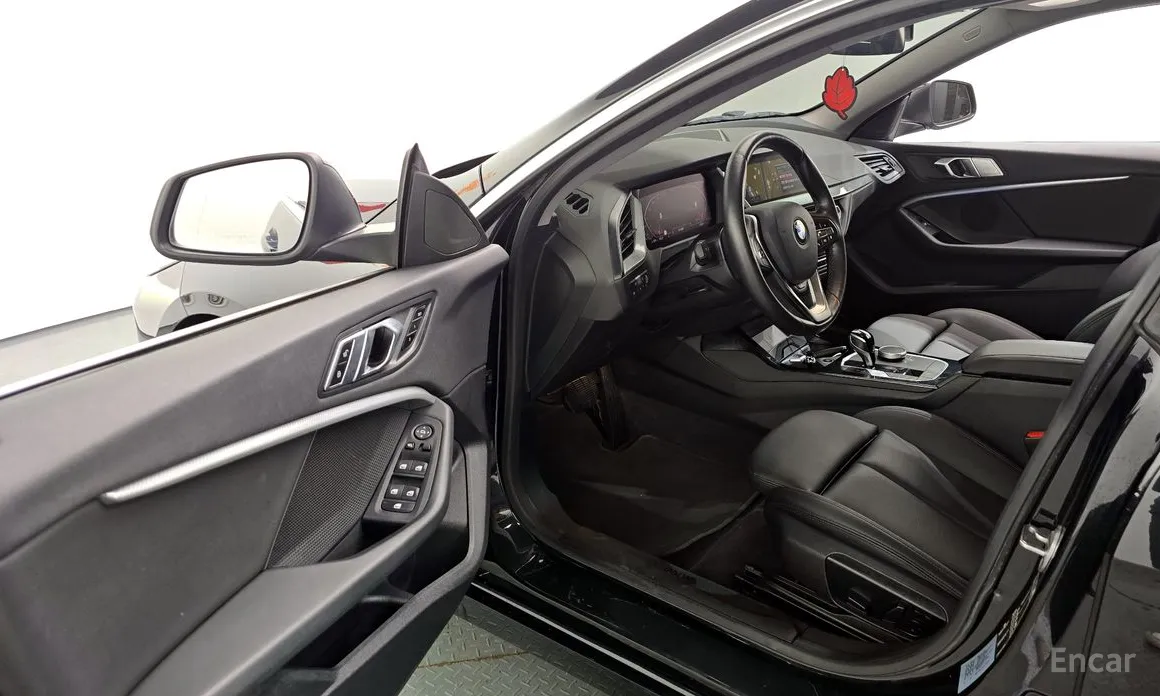 Фото 10 - BMW 2 Series