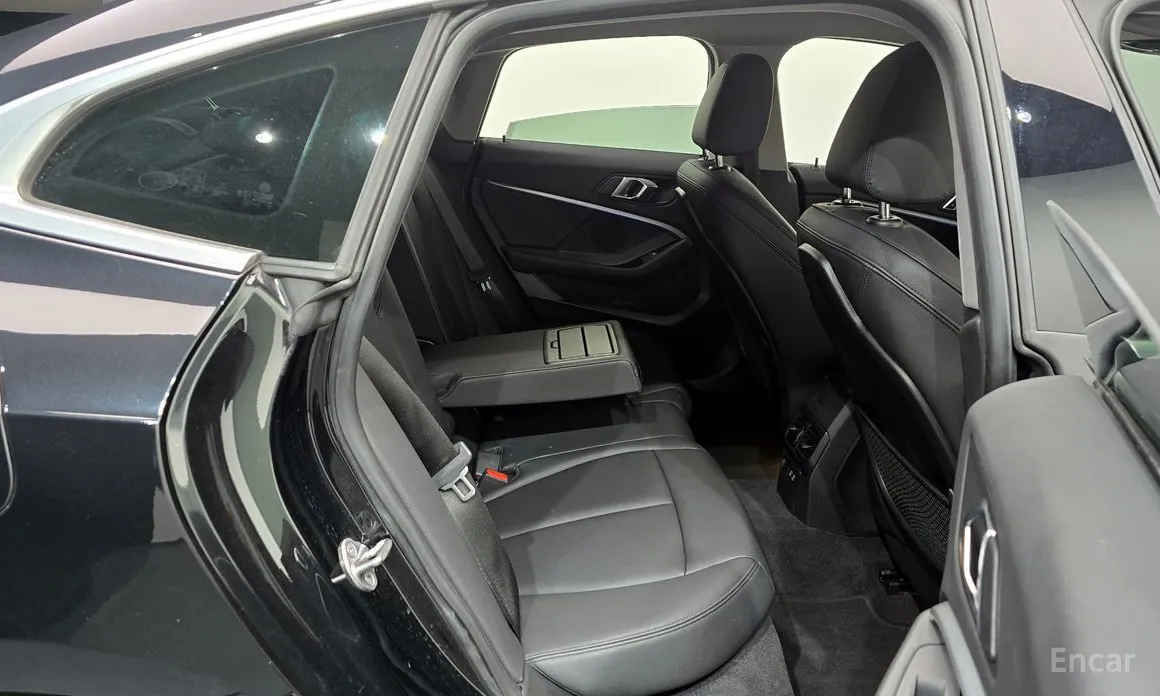 Фото 12 - BMW 2 Series