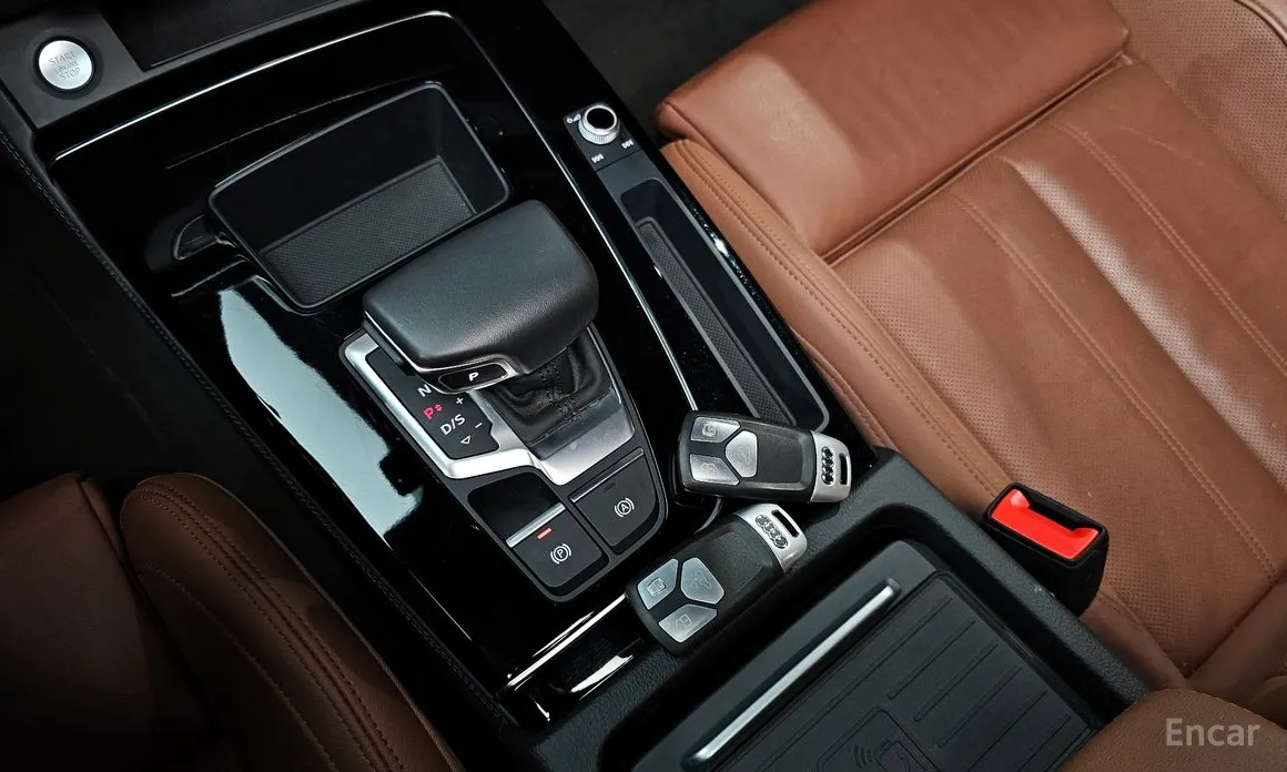 Фото 9 - Audi Q5