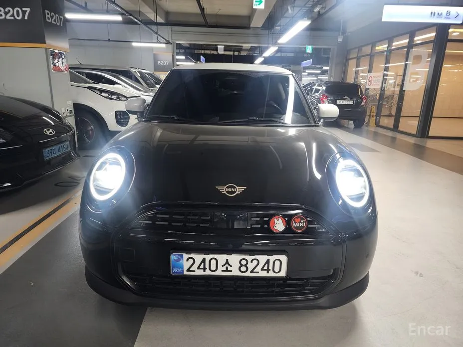 Фото 1 - Mini Cooper