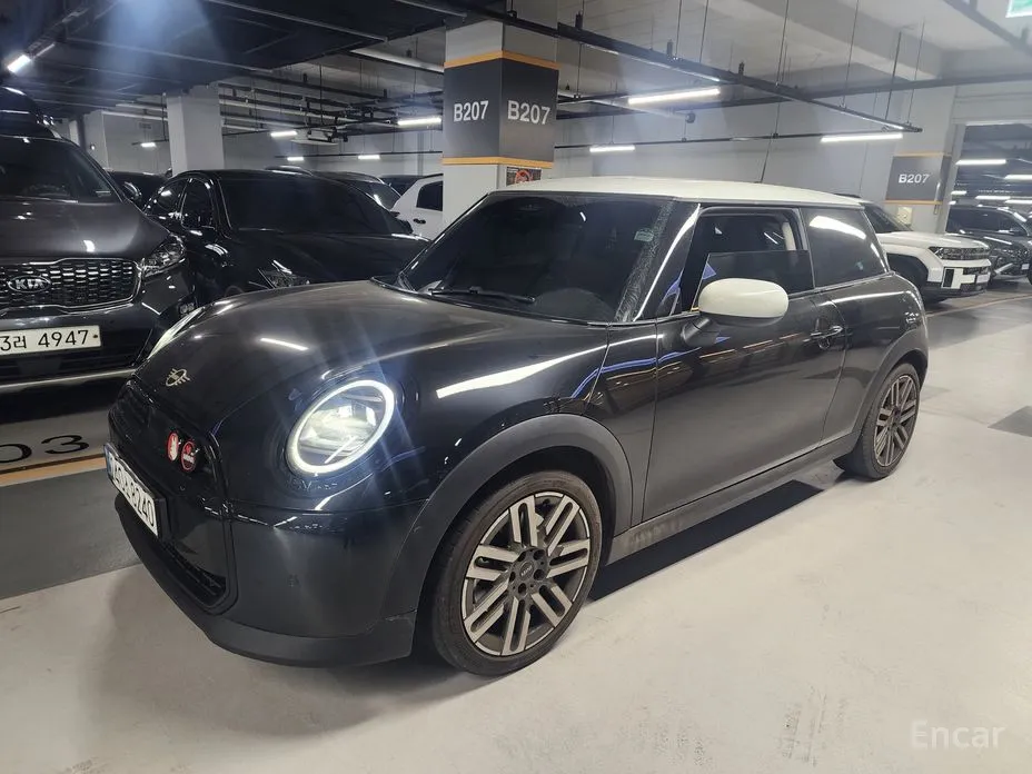 Фото 2 - Mini Cooper