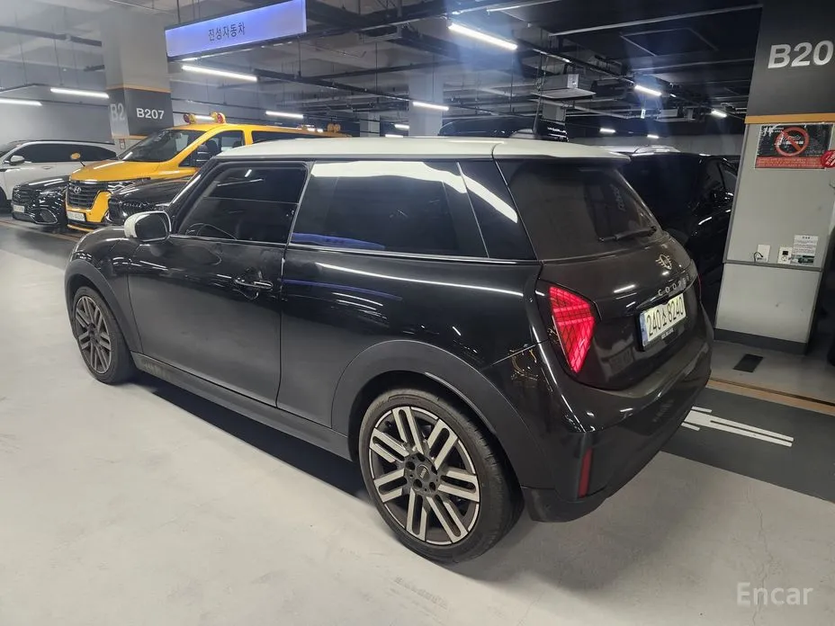 Фото 4 - Mini Cooper