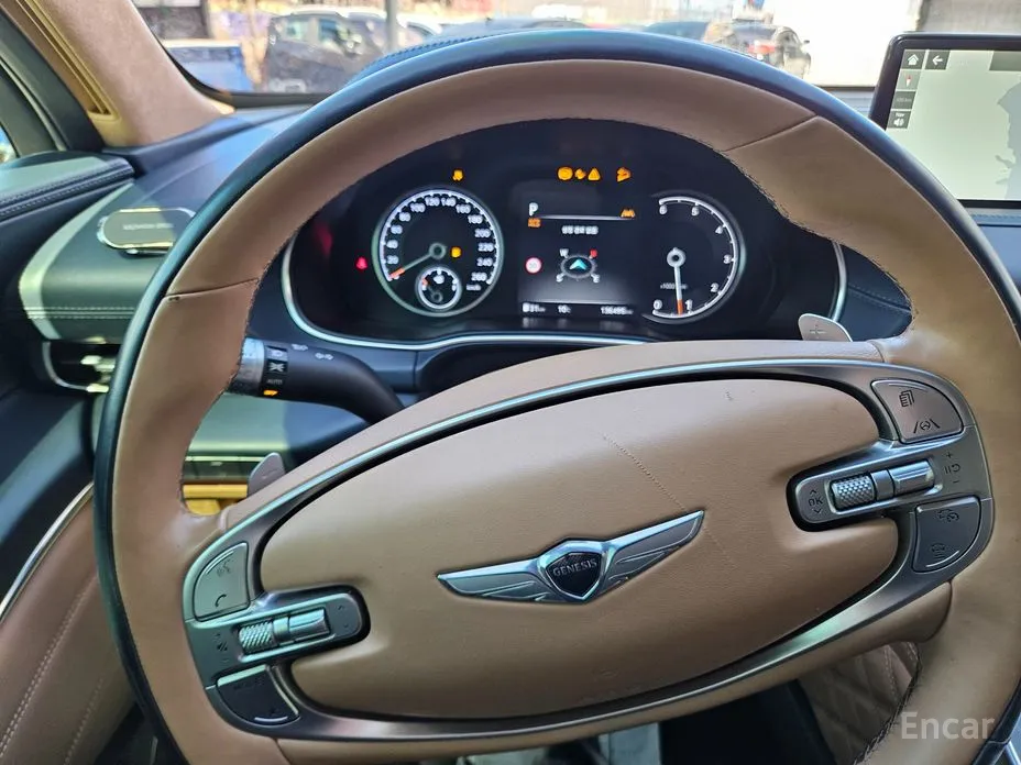 Фото 13 - Genesis GV80