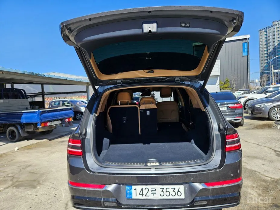 Фото 7 - Genesis GV80