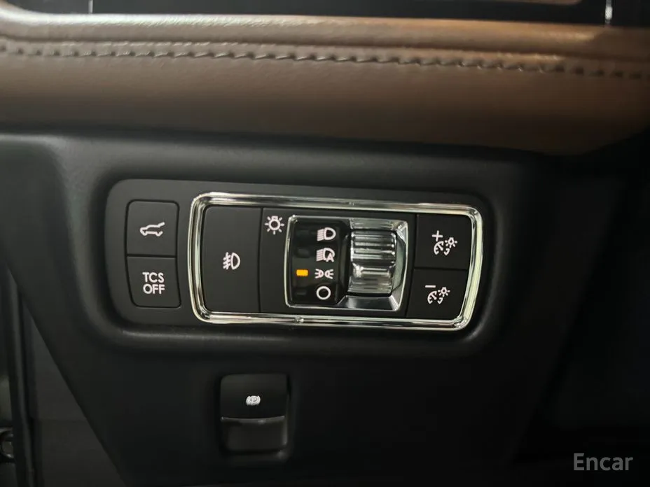 Фото 15 - Lincoln Nautilus