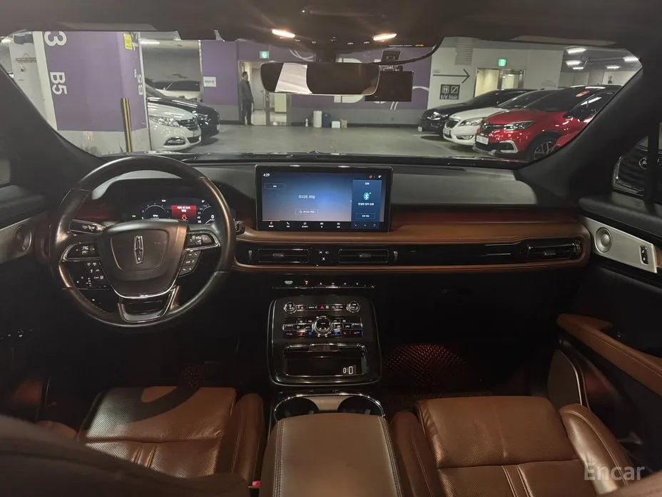 Фото 7 - Lincoln Nautilus