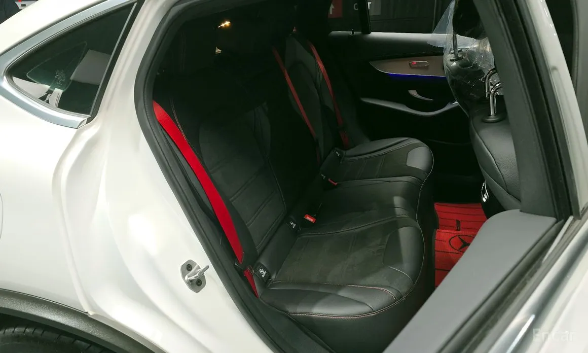 Фото 12 - Mercedes-Benz GLC-Class