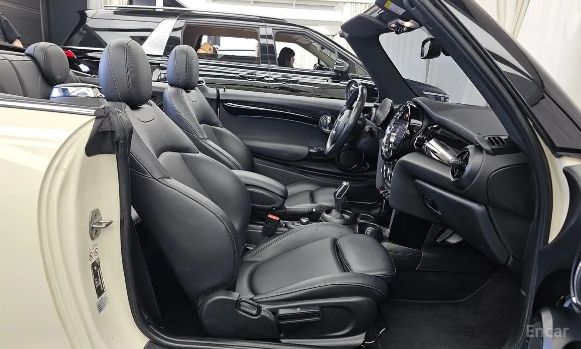 Фото 11 - Mini Cooper Convertible