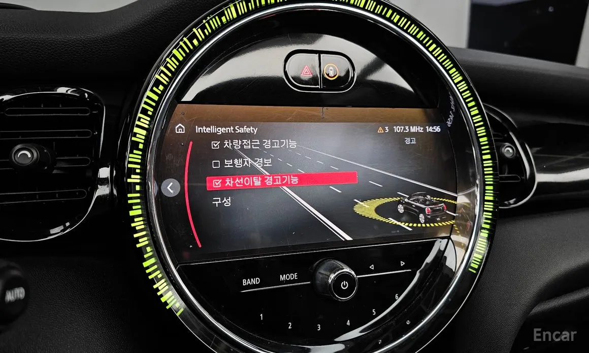 Фото 16 - Mini Cooper Convertible