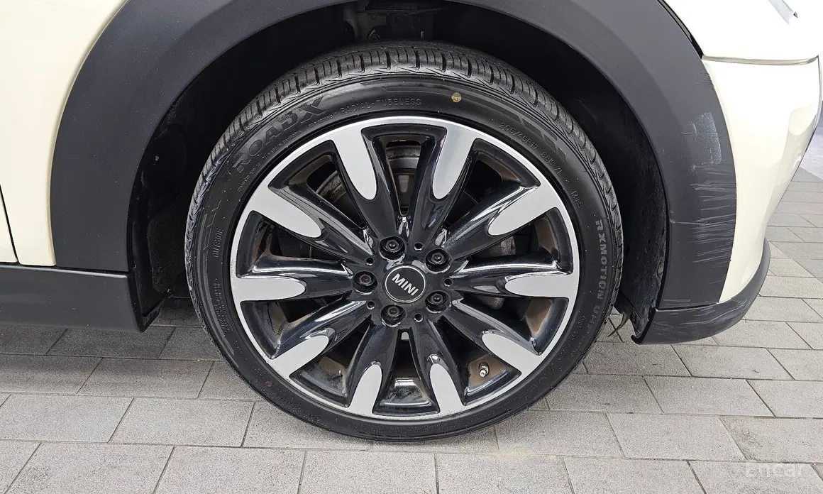 Фото 5 - Mini Cooper Convertible