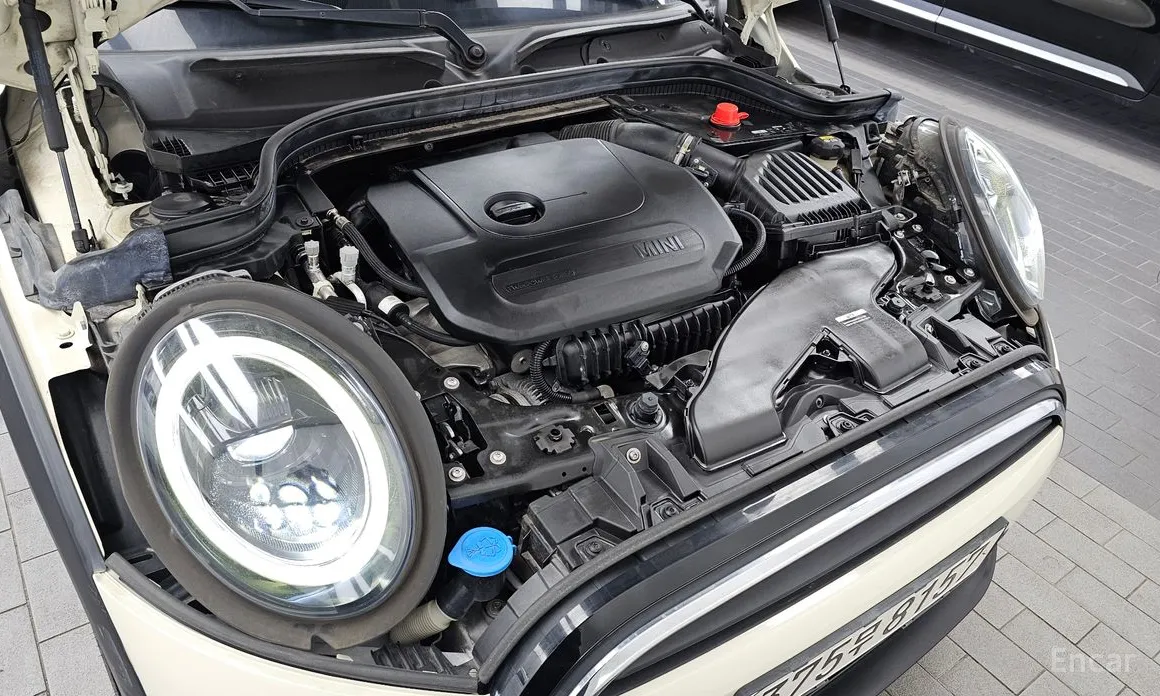 Фото 6 - Mini Cooper Convertible