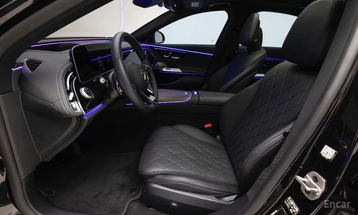 Фото 14 - Mercedes-Benz E-Class