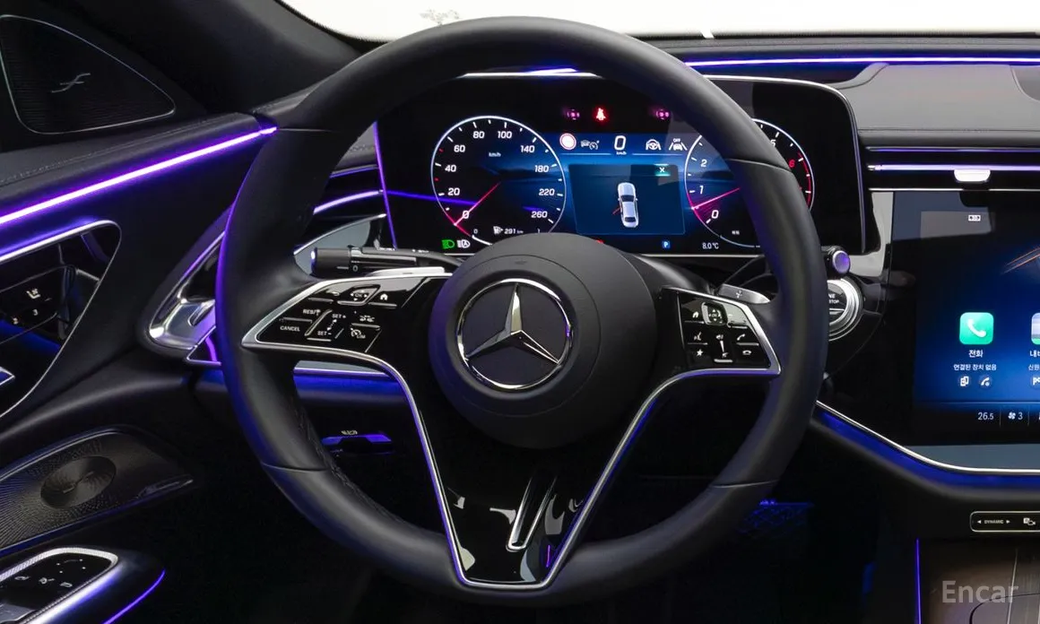 Фото 20 - Mercedes-Benz E-Class