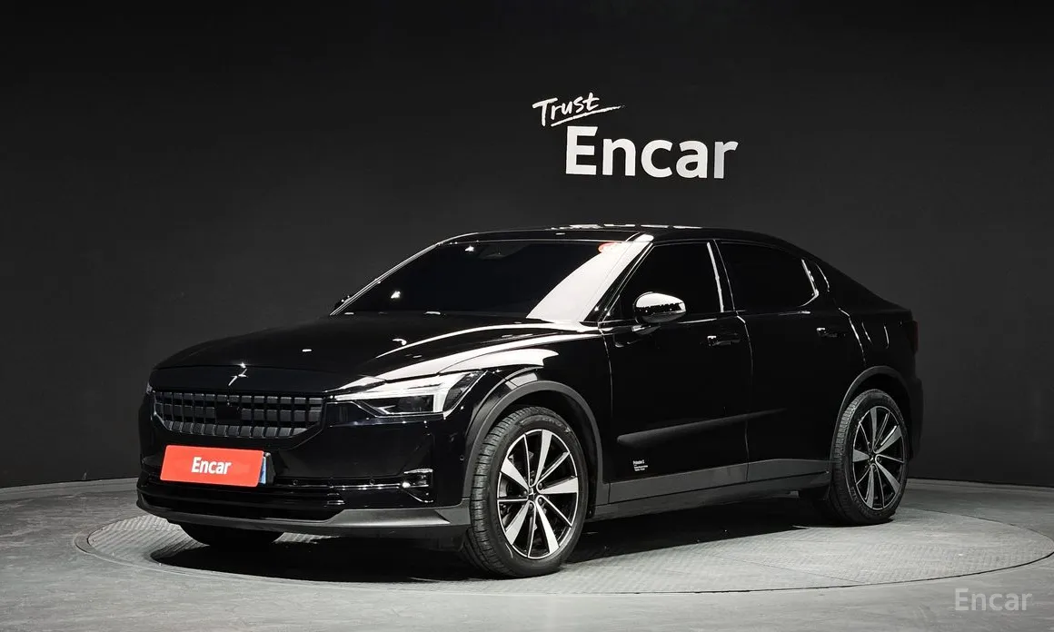 Фото 1 - Polestar 2
