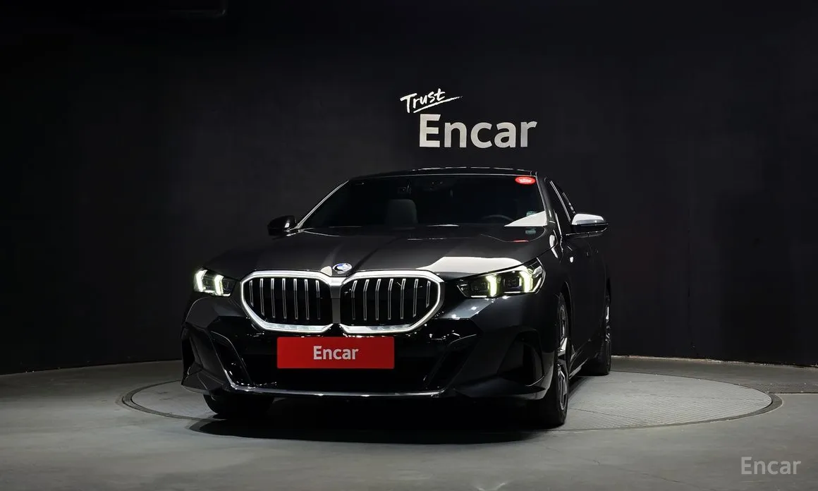 Фото 3 - BMW 5 Series