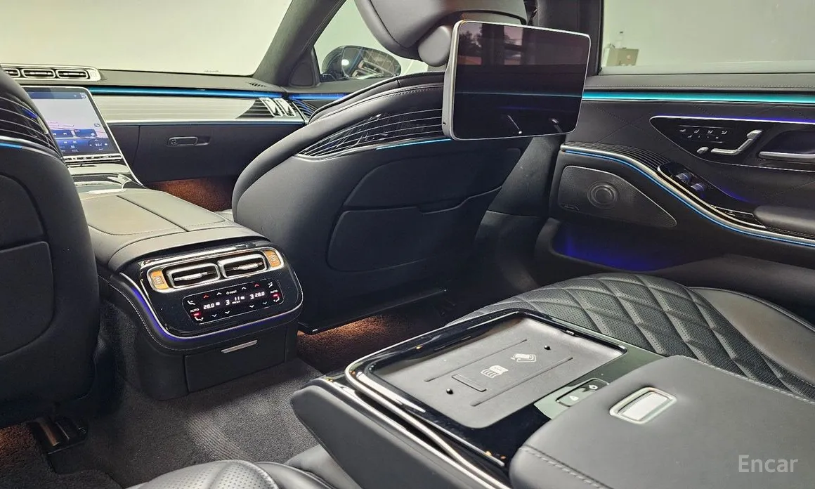 Фото 16 - Mercedes-Benz S-Class