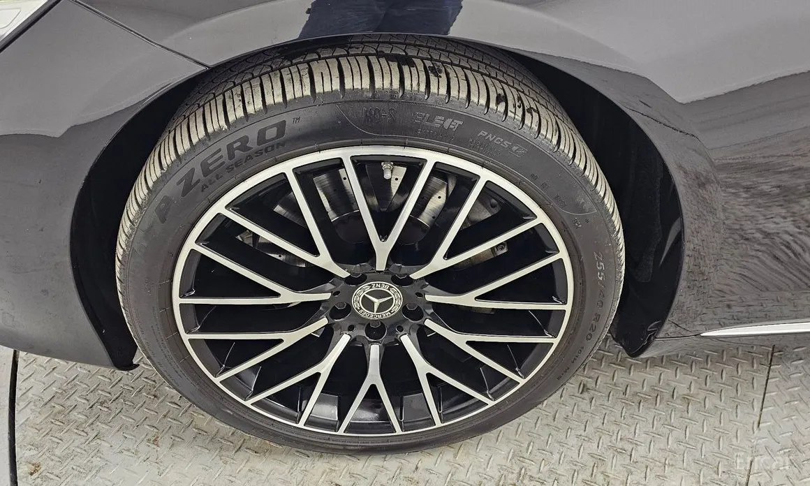 Фото 5 - Mercedes-Benz S-Class