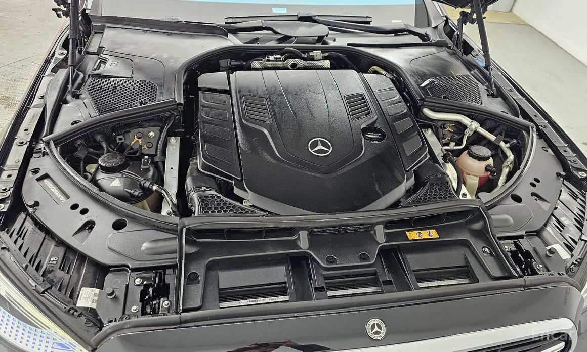 Фото 6 - Mercedes-Benz S-Class