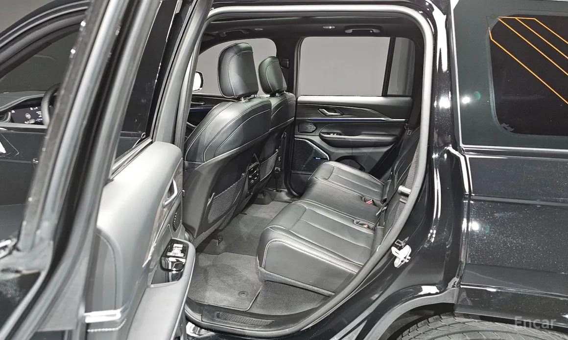 Фото 11 - Jeep Cherokee