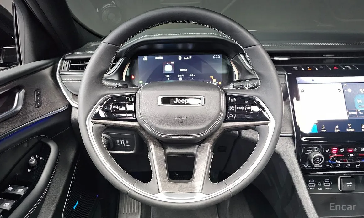 Фото 14 - Jeep Cherokee