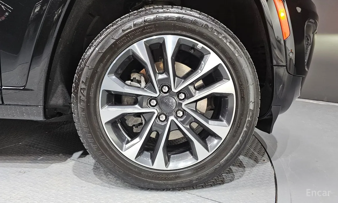 Фото 5 - Jeep Cherokee