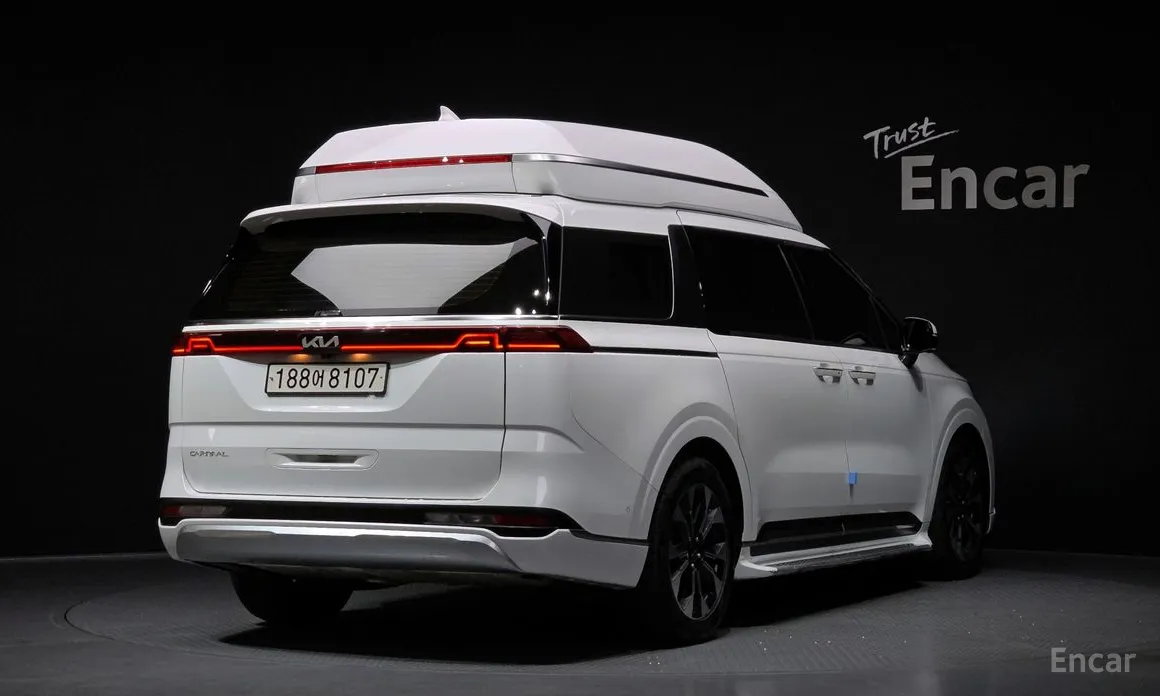 Фото 2 - Kia Carnival