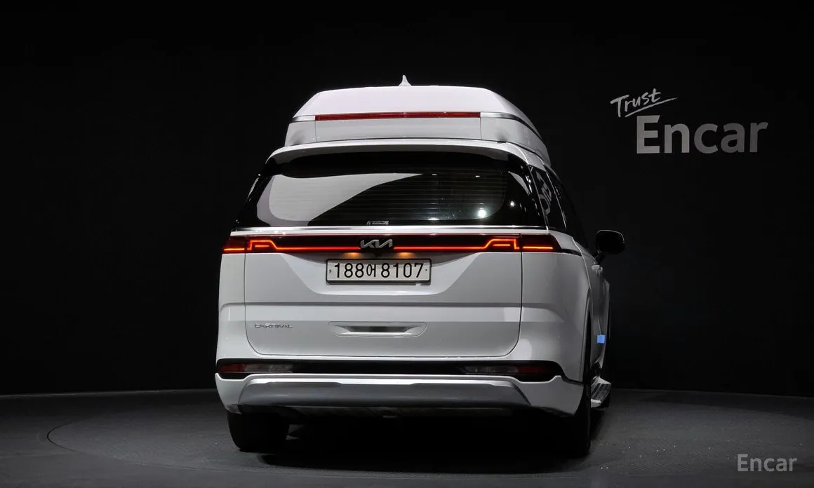 Фото 4 - Kia Carnival