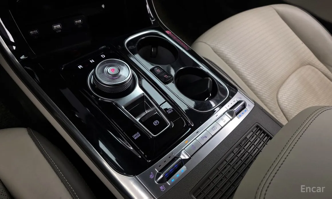 Фото 9 - Kia Carnival