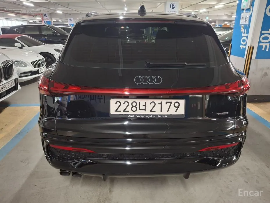 Фото 4 - Audi Q5