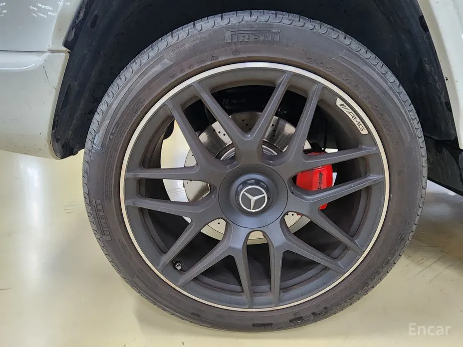 Фото 19 - Mercedes-Benz G-Class