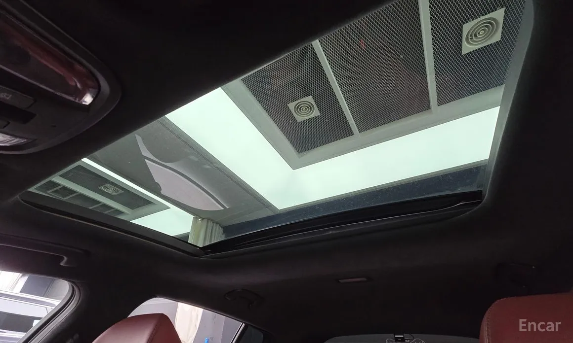 Фото 17 - Kia Stinger