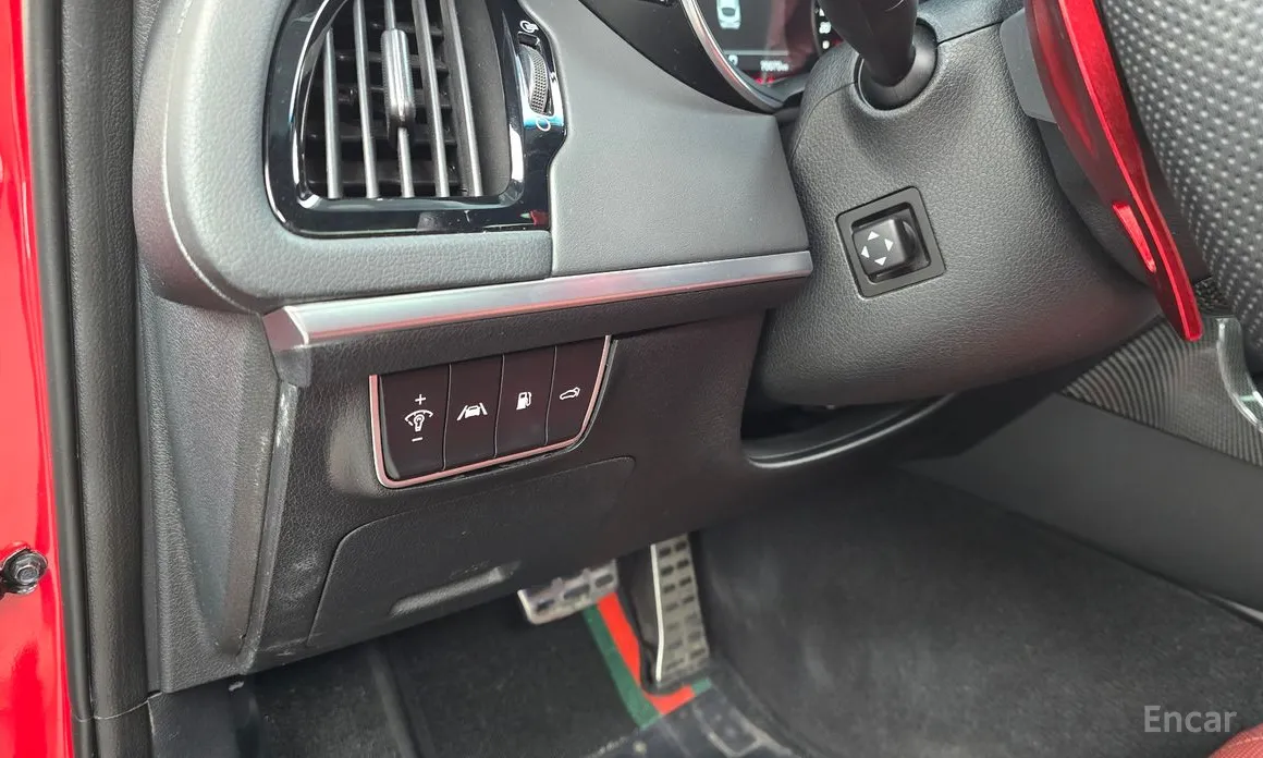 Фото 18 - Kia Stinger