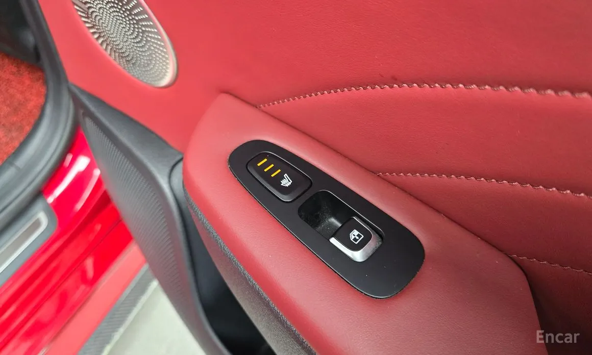 Фото 19 - Kia Stinger