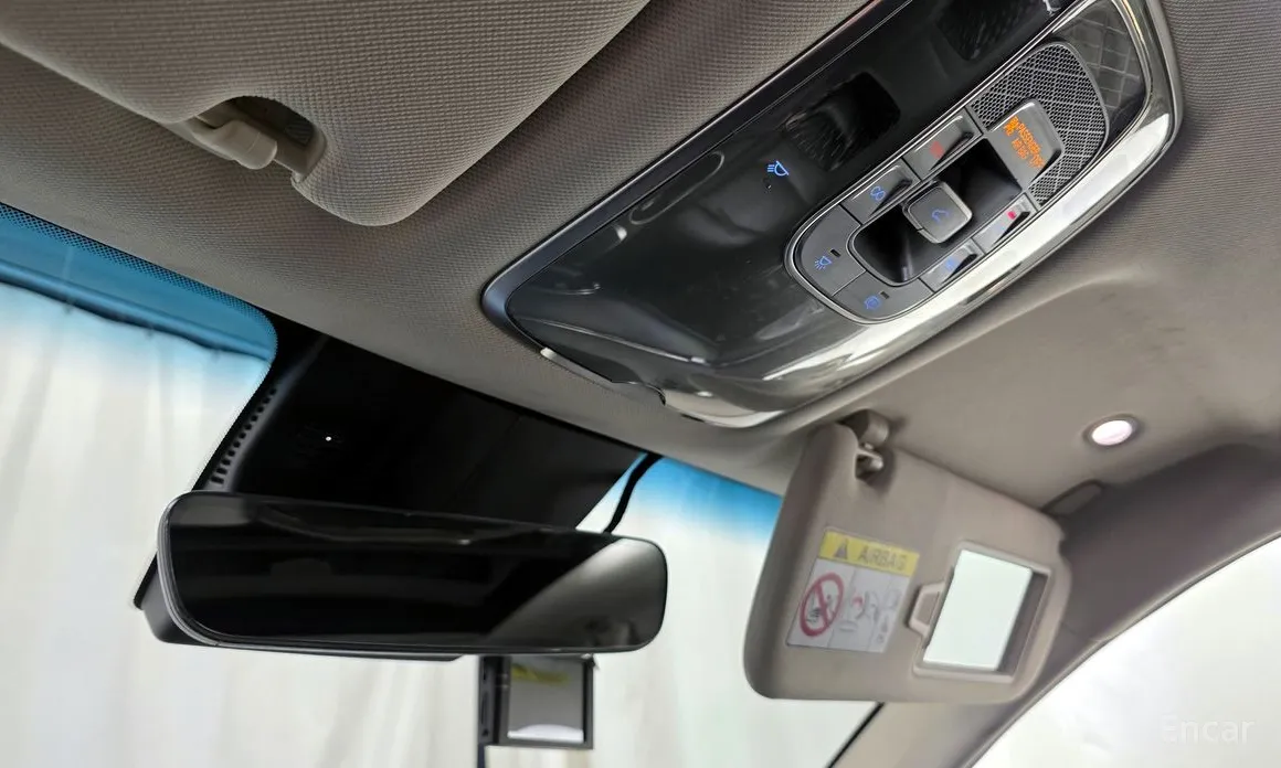 Фото 17 - Genesis GV70