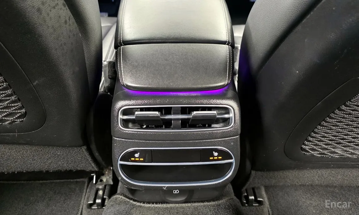 Фото 18 - Genesis GV70