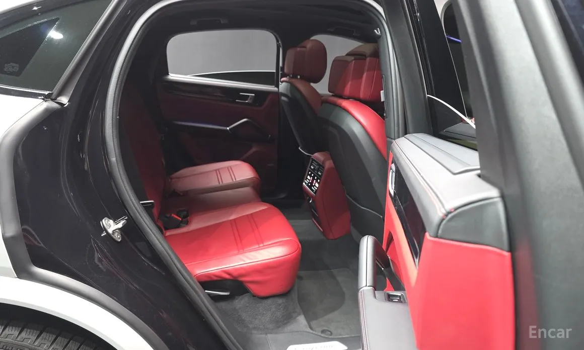 Фото 12 - Porsche Cayenne