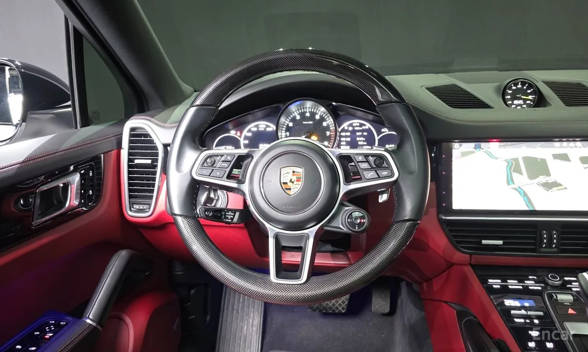 Фото 13 - Porsche Cayenne