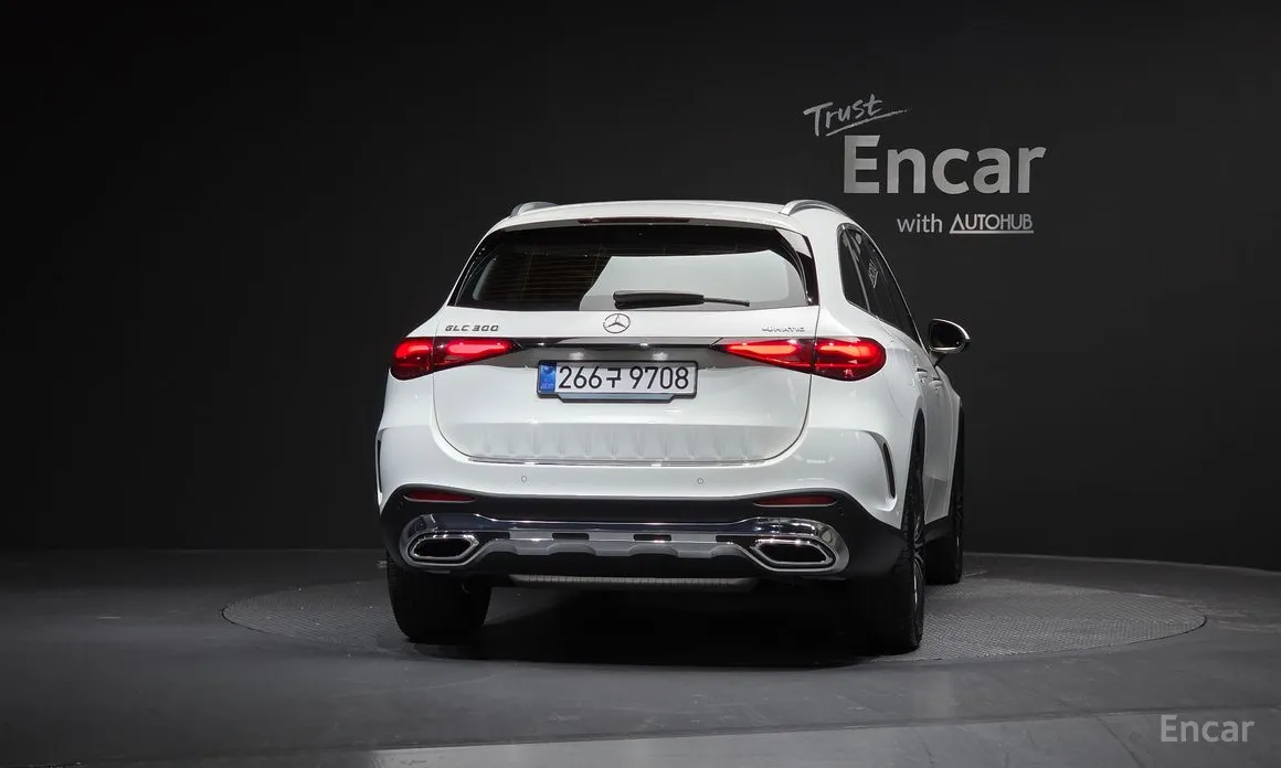 2023 Mercedes-Benz GLC-Class