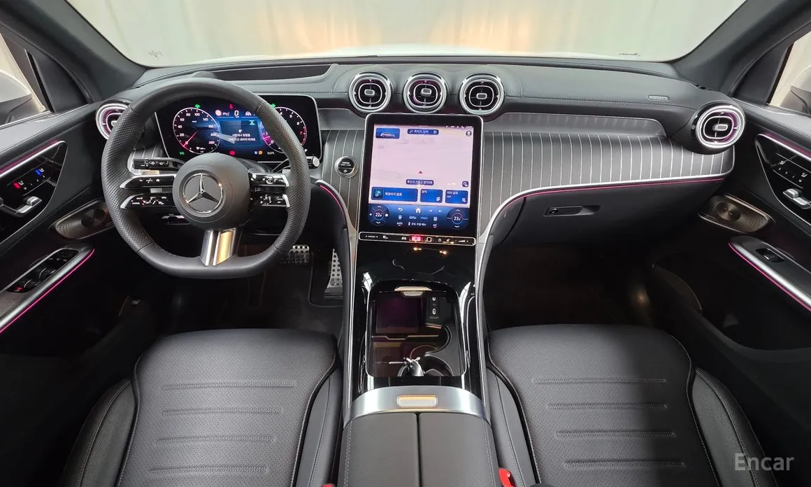 Mercedes-Benz GLC-Class 2023 GLC300 4MATIC AMG Line